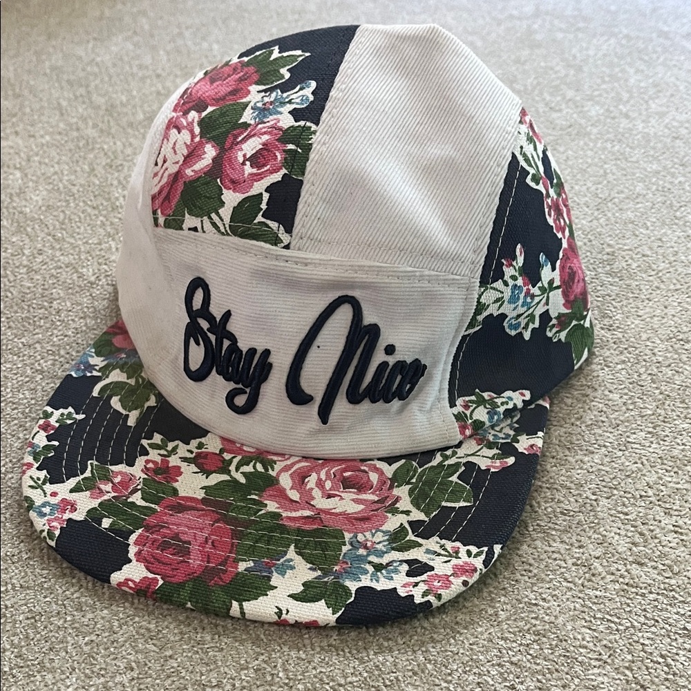 Stay Nice Floral Women's Cap - Navy and White